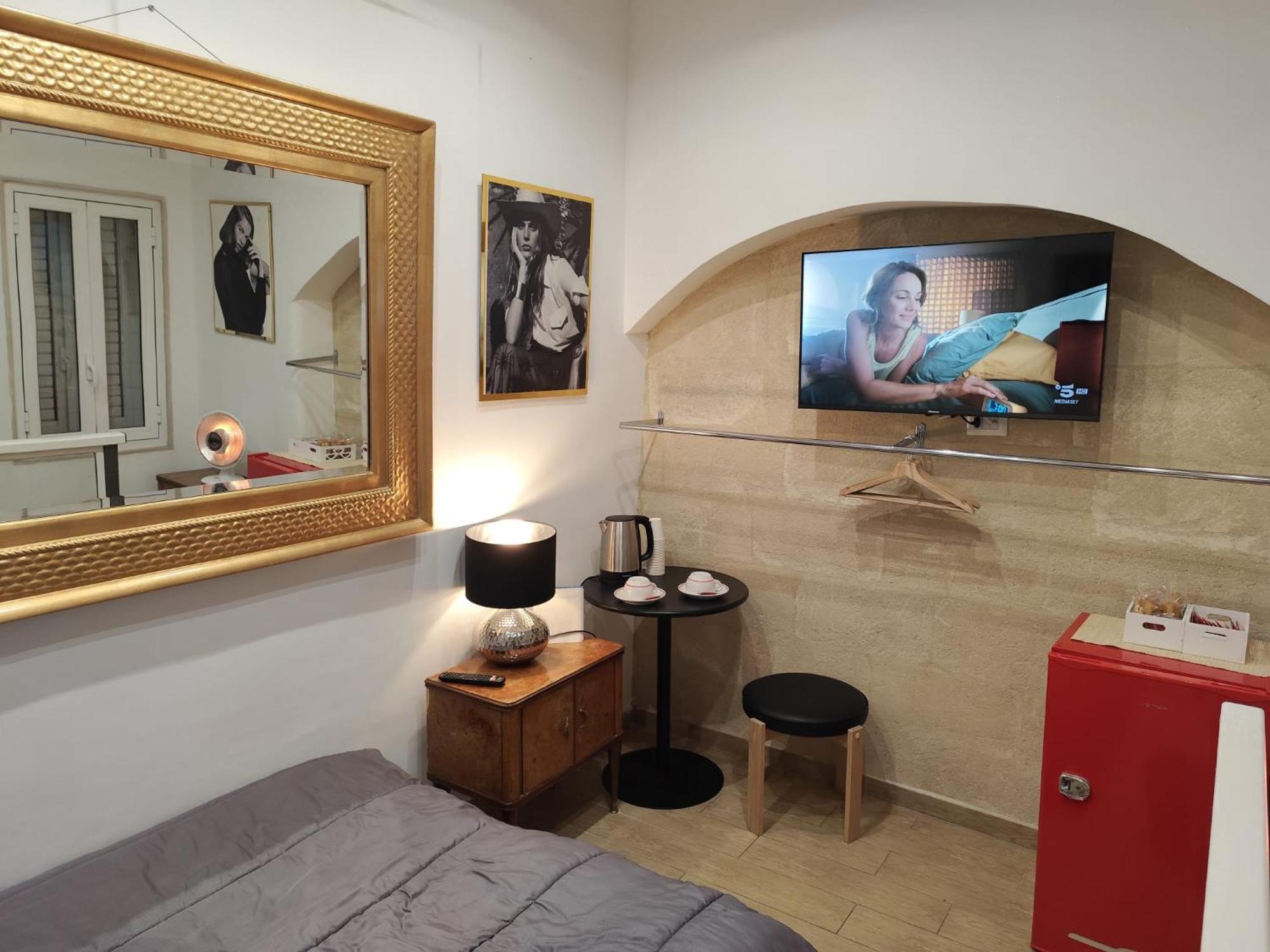 Corte Del Dattilo Nel Borgo Antico Bari Extérieur photo