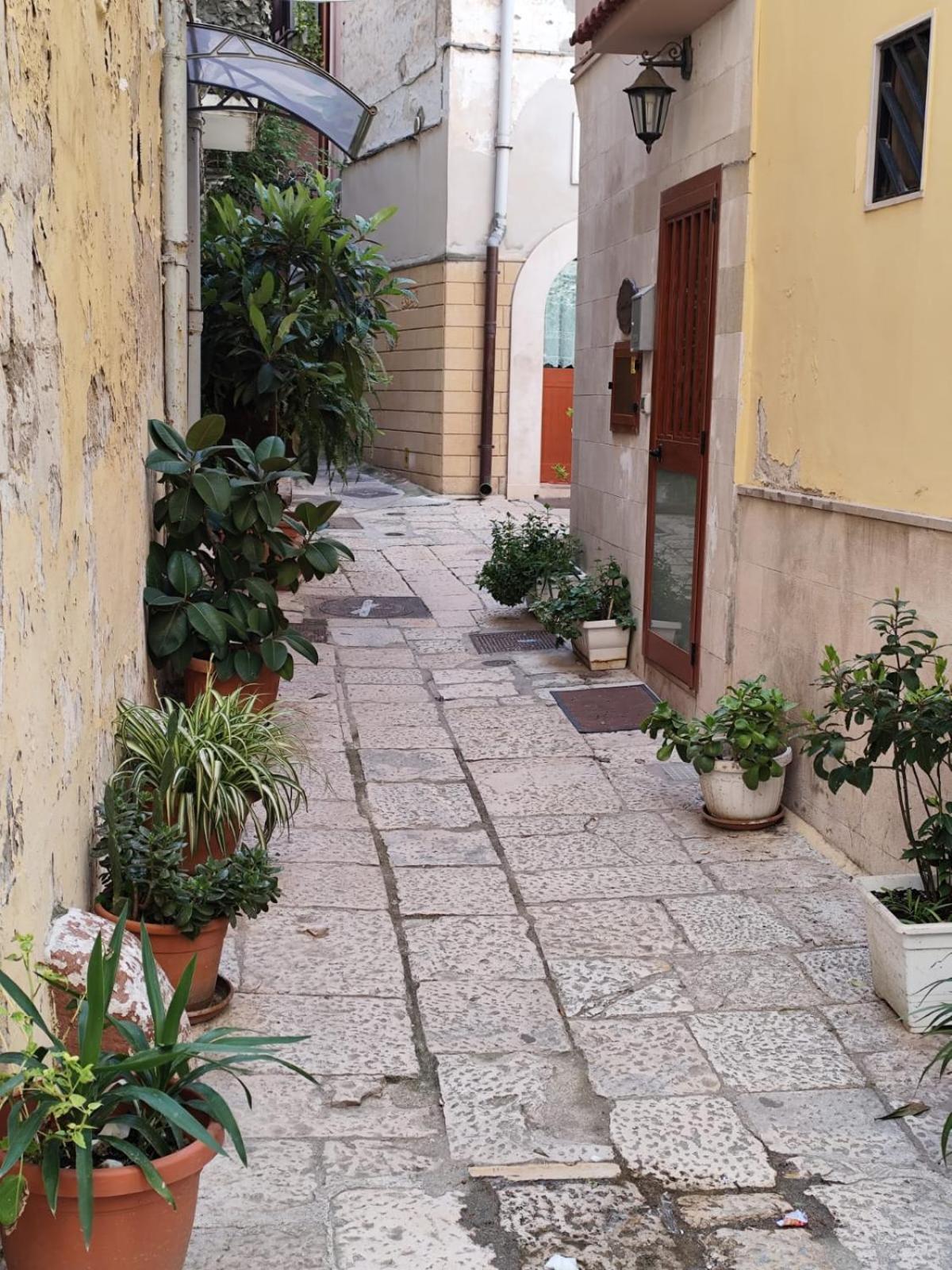 Corte Del Dattilo Nel Borgo Antico Bari Extérieur photo